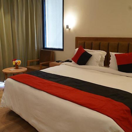 Hotel Forest Avenue - Best Luxury Hotel In Dehradún Kültér fotó