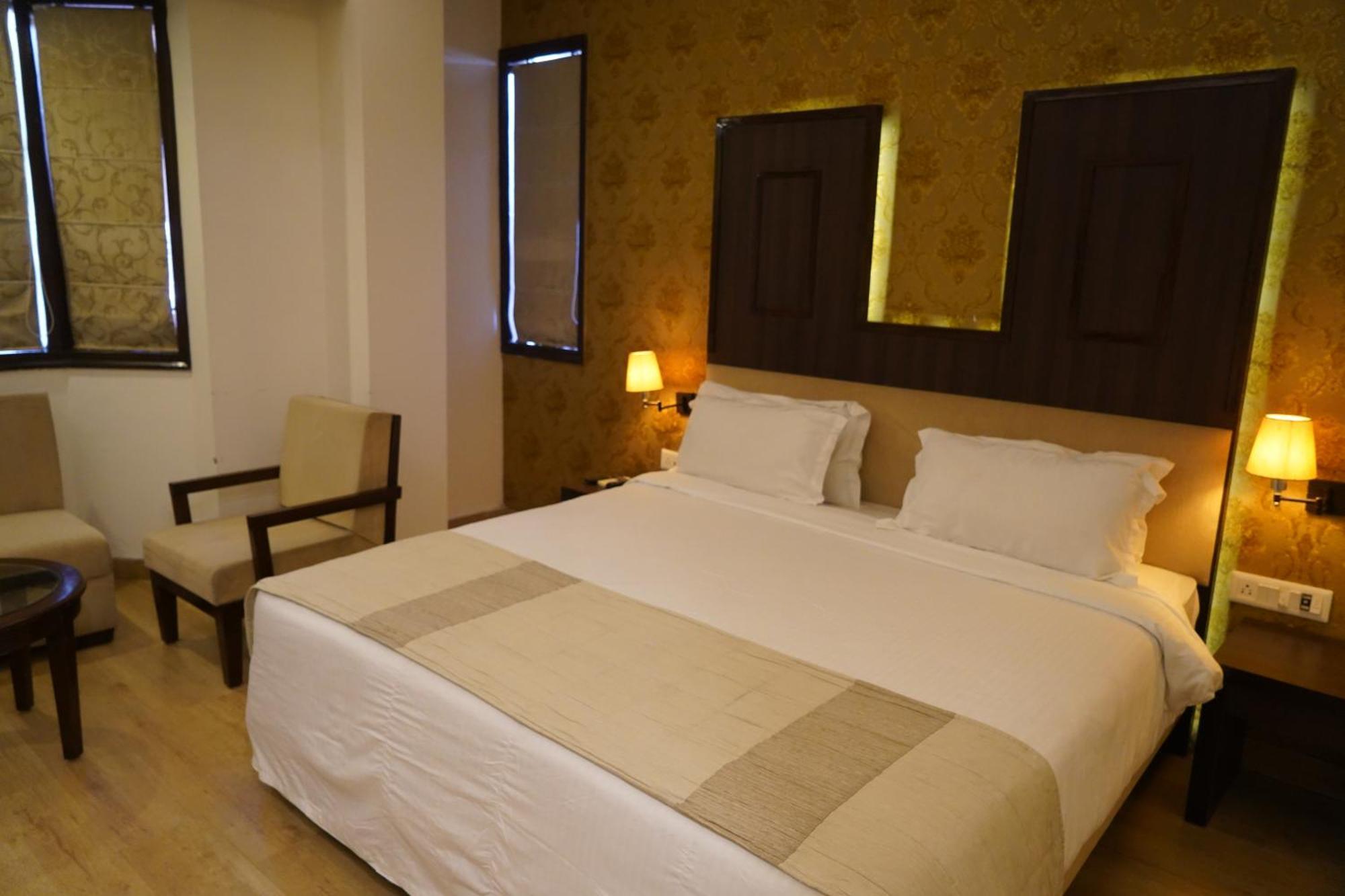 Hotel Forest Avenue - Best Luxury Hotel In Dehradún Kültér fotó