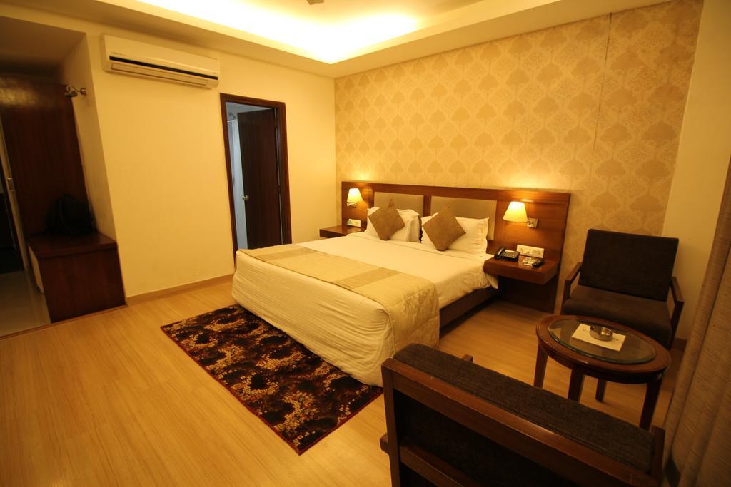 Hotel Forest Avenue - Best Luxury Hotel In Dehradún Kültér fotó