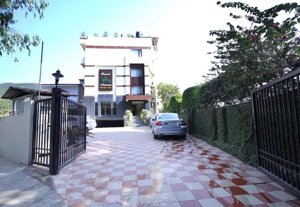 Hotel Forest Avenue - Best Luxury Hotel In Dehradún Kültér fotó